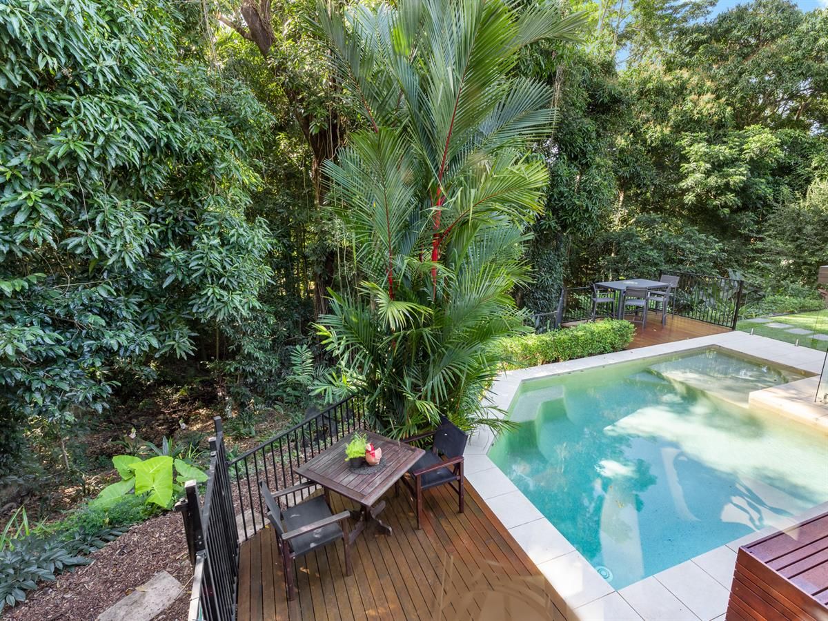 9 Barringtonia Close, Redlynch Property History & Address Research