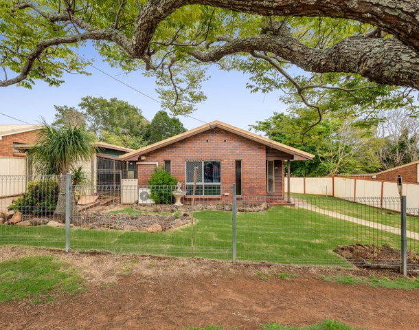 21 Claret Street, Wilsonton Heights QLD 4350