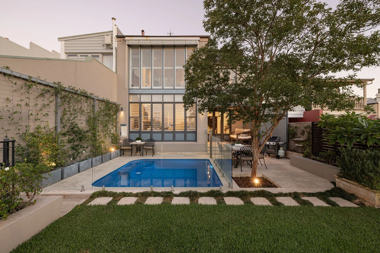 16 Dock Road, Birchgrove NSW 2041