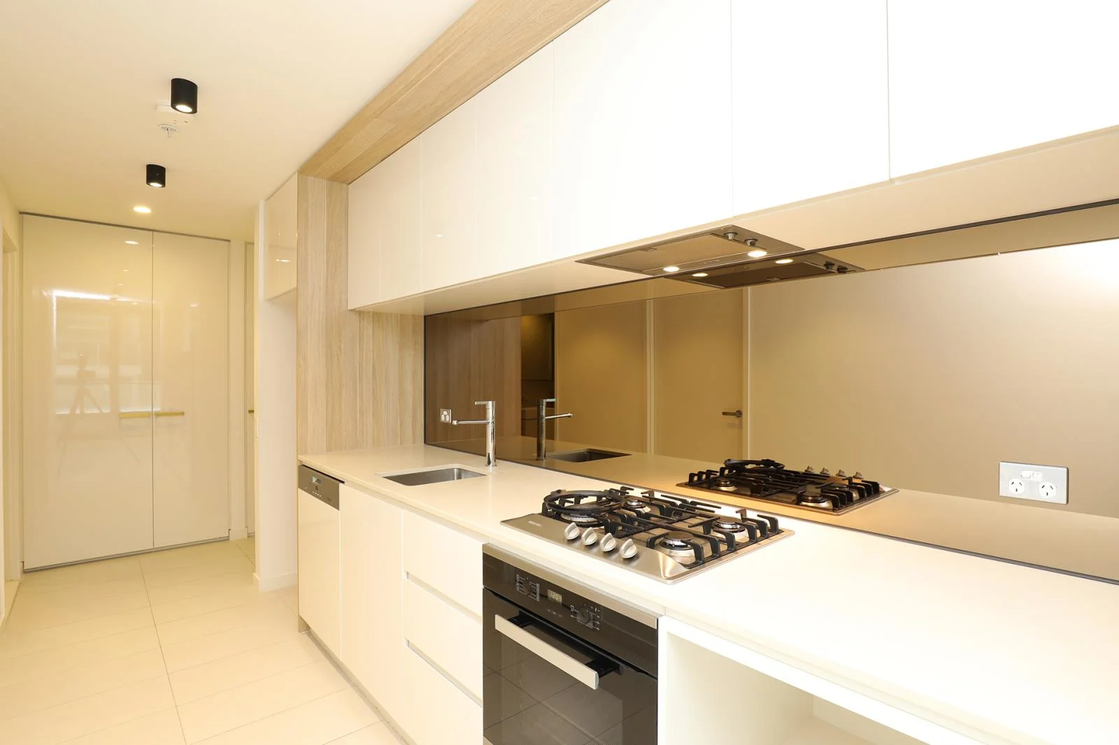 Additional image 5 of 1514/3 Yarra Street, South Yarra VIC 3141