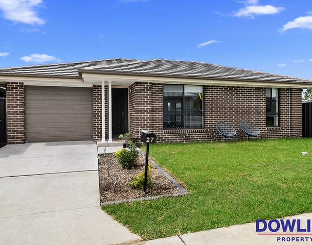 27 Correa Crescent, Raymond Terrace NSW 2324