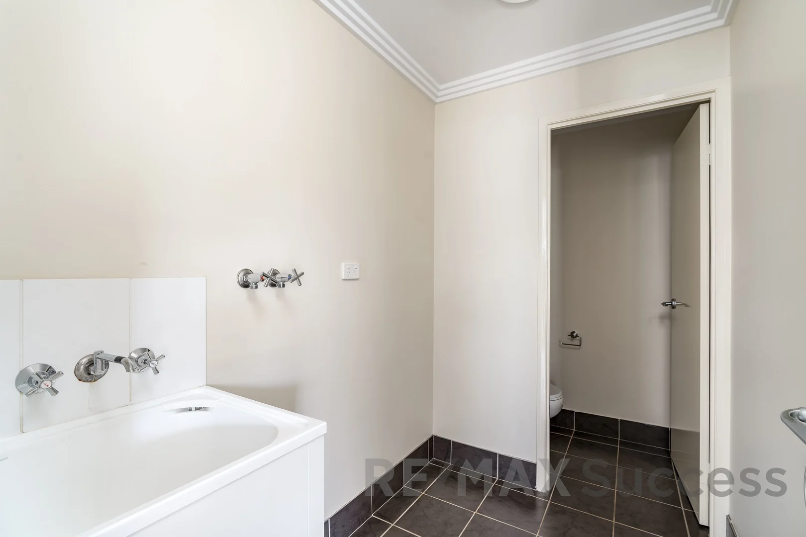 Additional image 8 of 3/11 Albert Street, Newtown QLD 4350