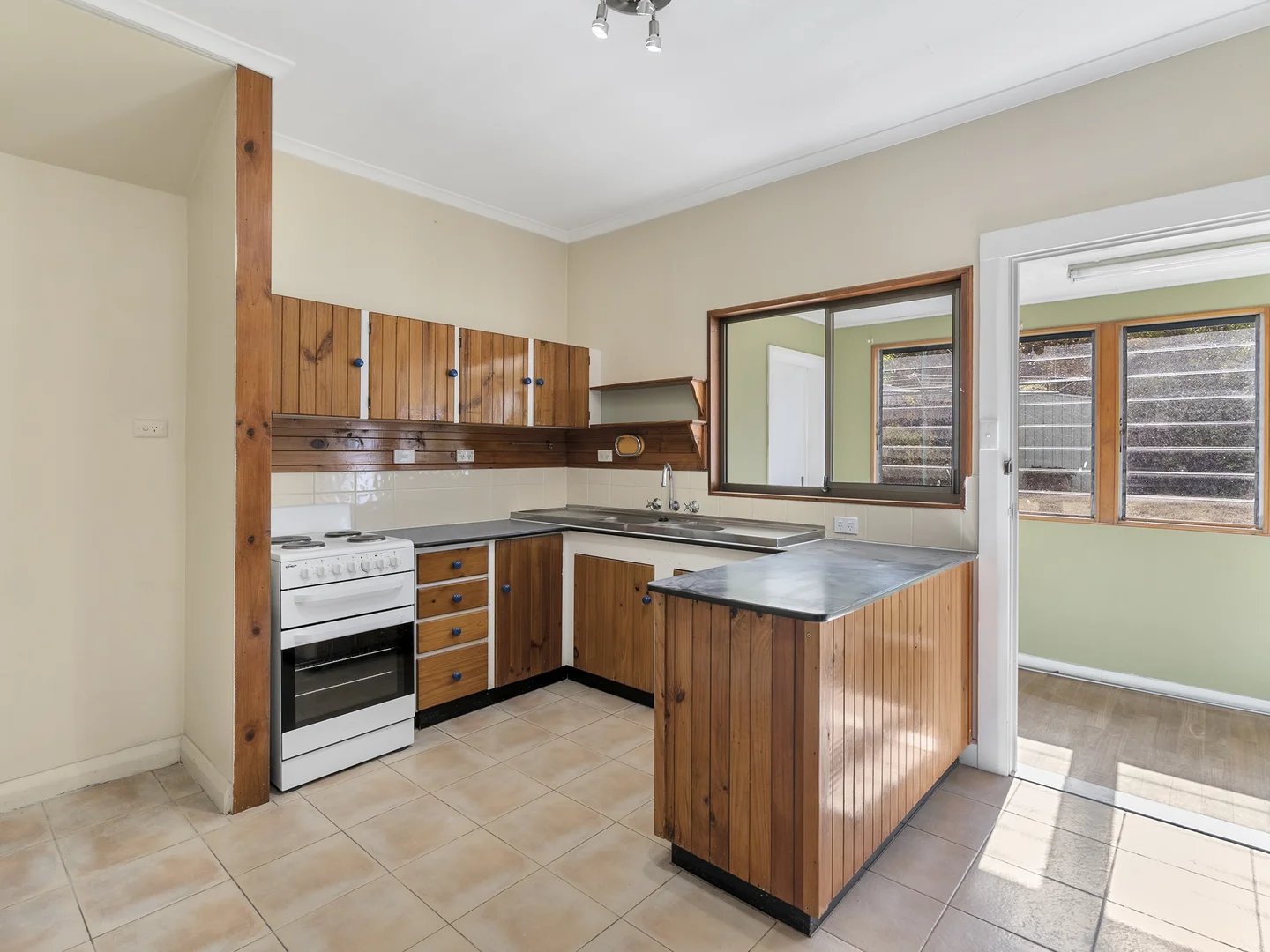 Additional image 7 of 100 Chapel Street, Glenorchy TAS 7010