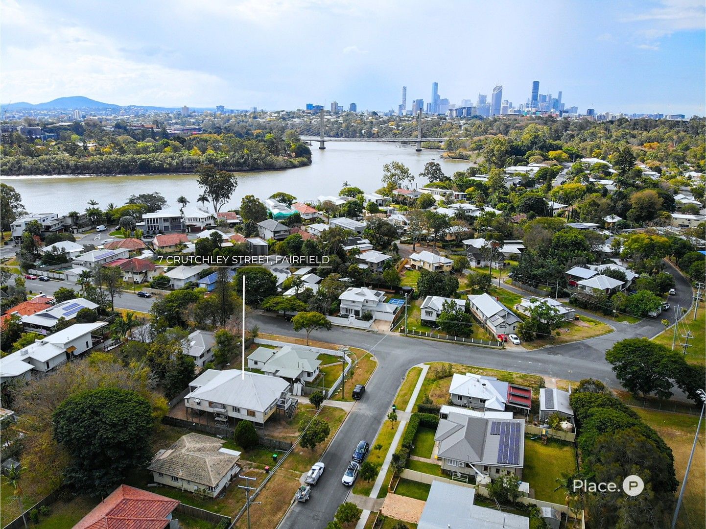 4 bedrooms House in 7 Crutchley Street FAIRFIELD QLD, 4103