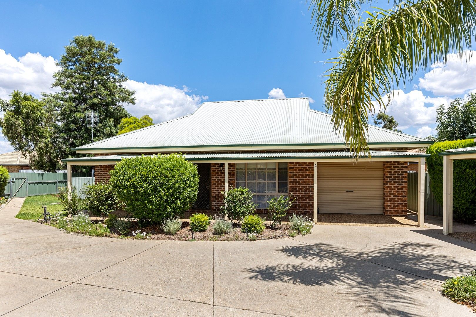 2/27 Wiradjuri Crescent, Wagga Wagga NSW 2650, Image 0