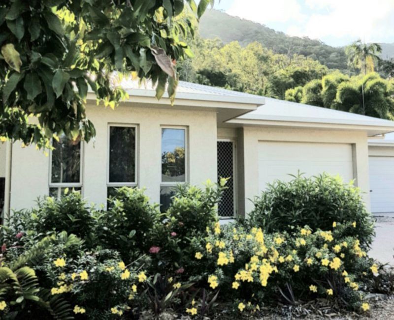 4 bedrooms House in 7 Savaii close PALM COVE QLD, 4879