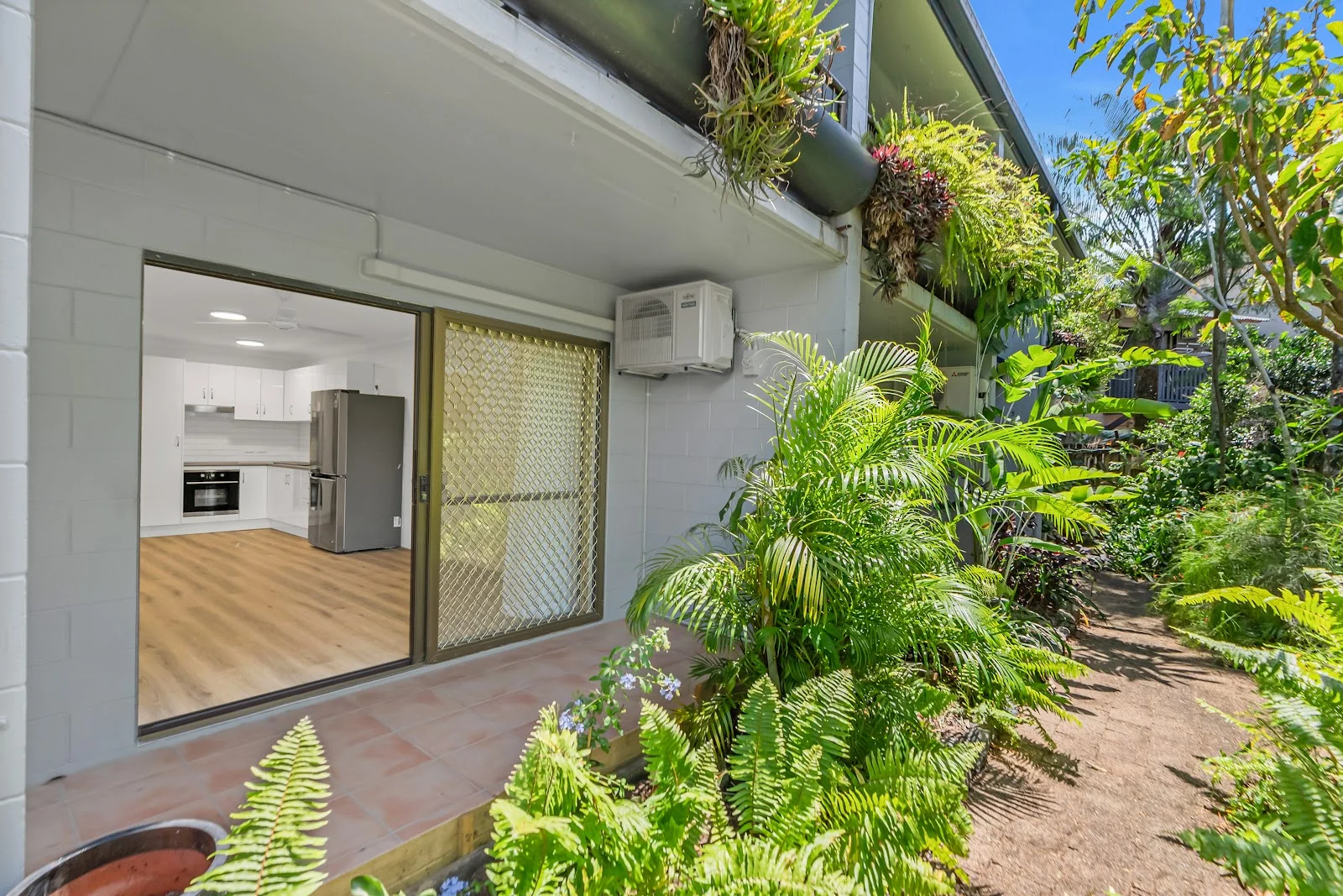 Additional image 10 of 3/451-455 Severin Street, Manunda QLD 4870