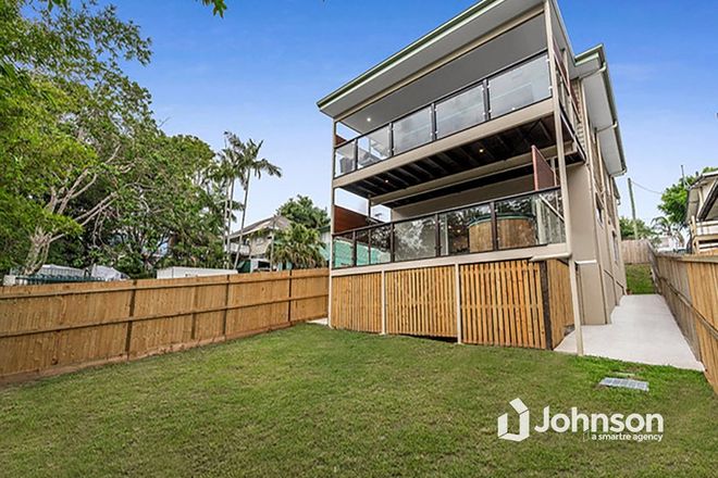Picture of 17 Ernest Street, MANLY QLD 4179