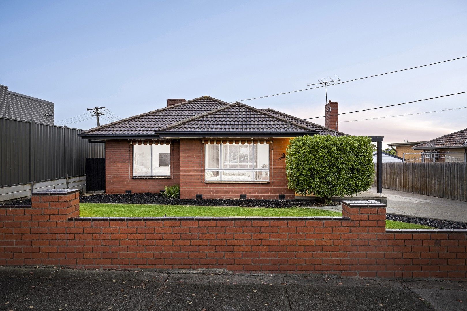 4 bedrooms House in 3 Jeanine Crescent FAWKNER VIC, 3060