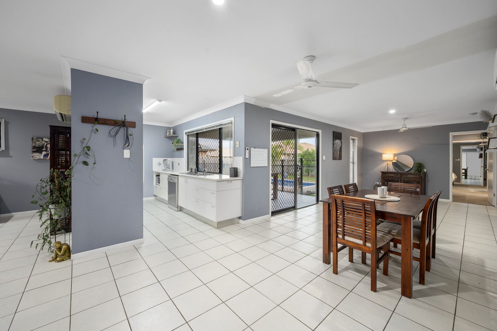 9 Banbury Court, Kirwan QLD 4817, Image 2