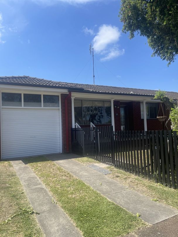 5 bedrooms House in 2 Astbury Street NEW LAMBTON NSW, 2305