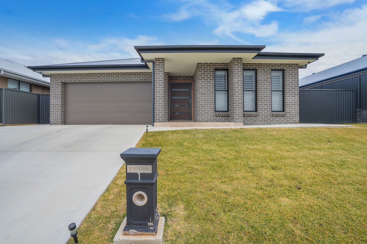 1 Carnoustie Close, Cessnock NSW 2325, Image 0