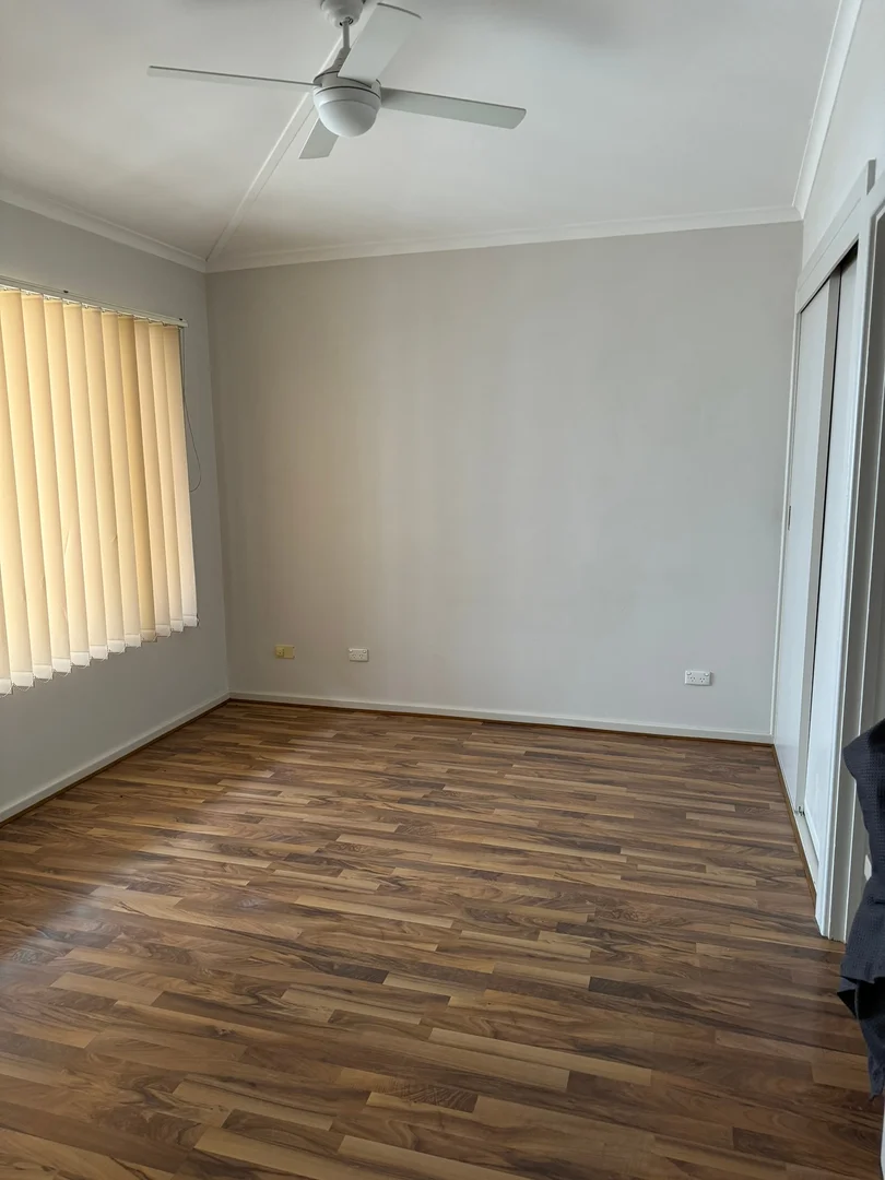 Additional image 4 of 1/6-8 Kennebery Crescent, Roxby Downs SA 5725