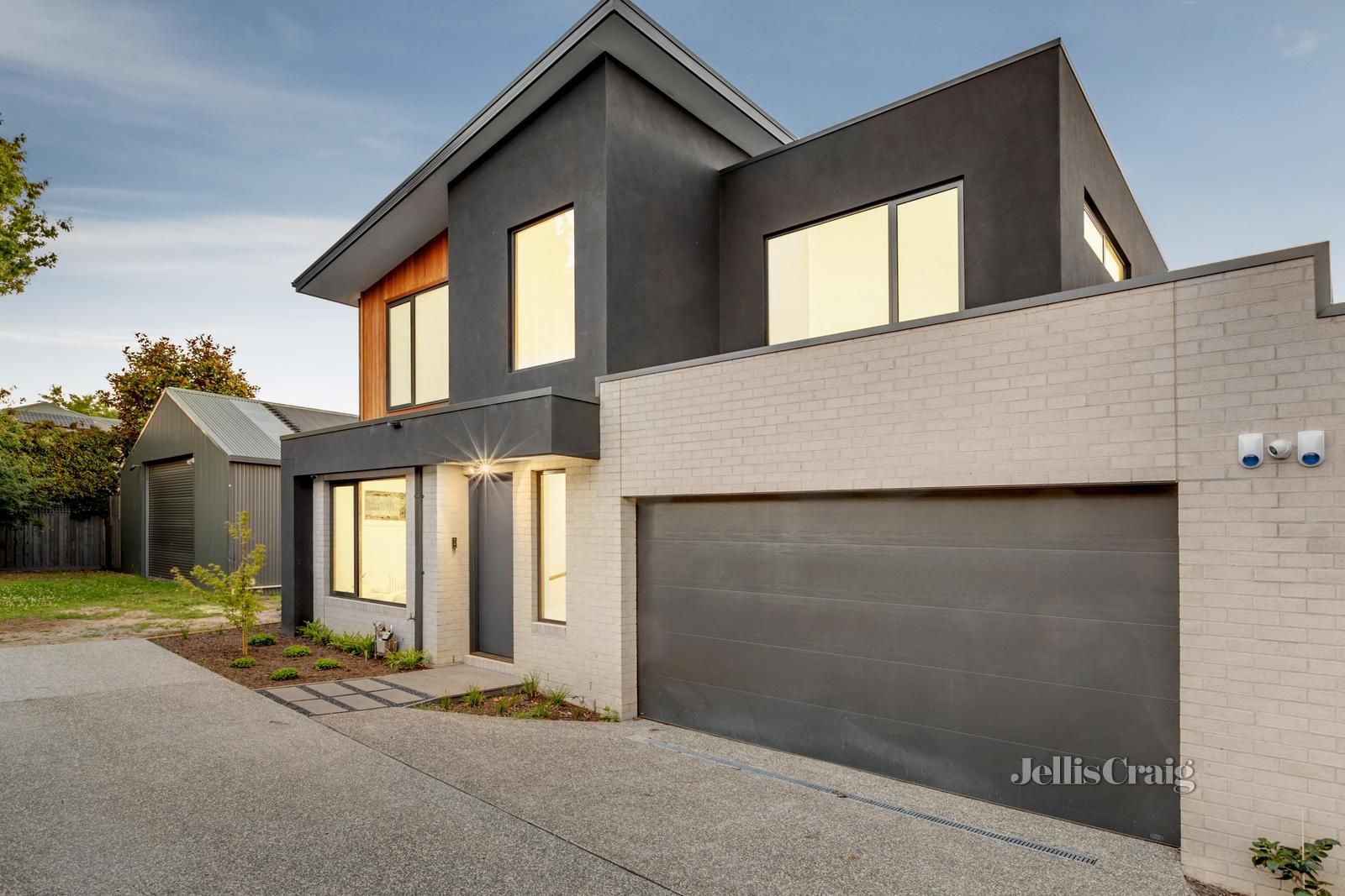 4 bedrooms Townhouse in 4/1 Estella Street GLEN IRIS VIC, 3146