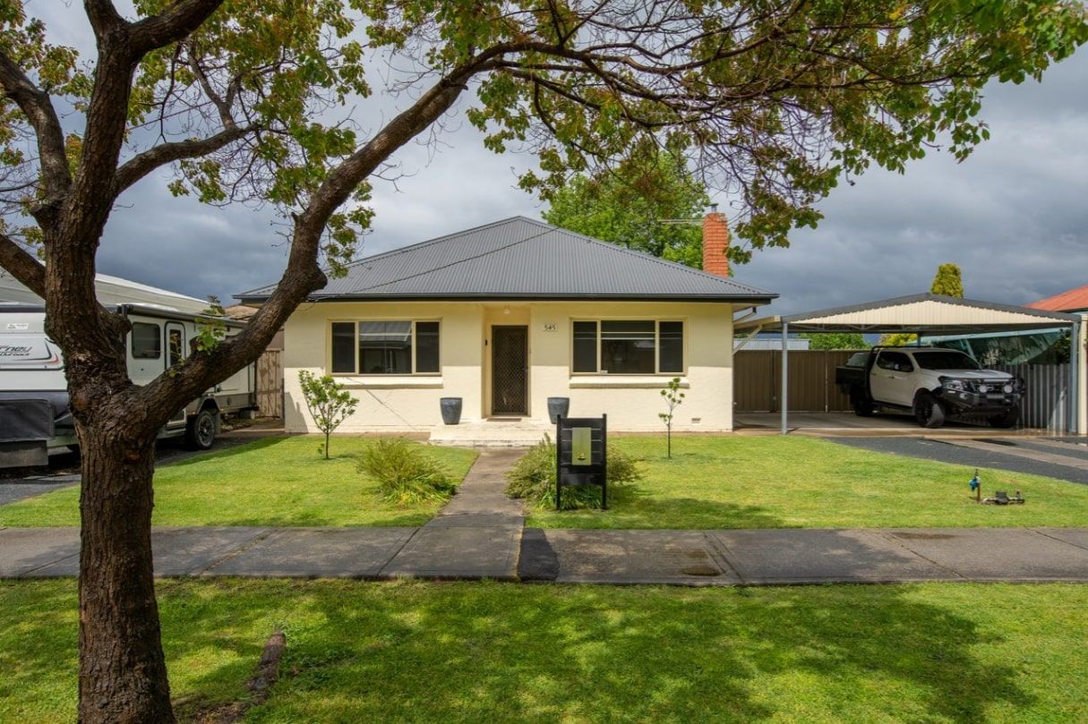 3 bedrooms House in 545 Comans Avenue LAVINGTON NSW, 2641