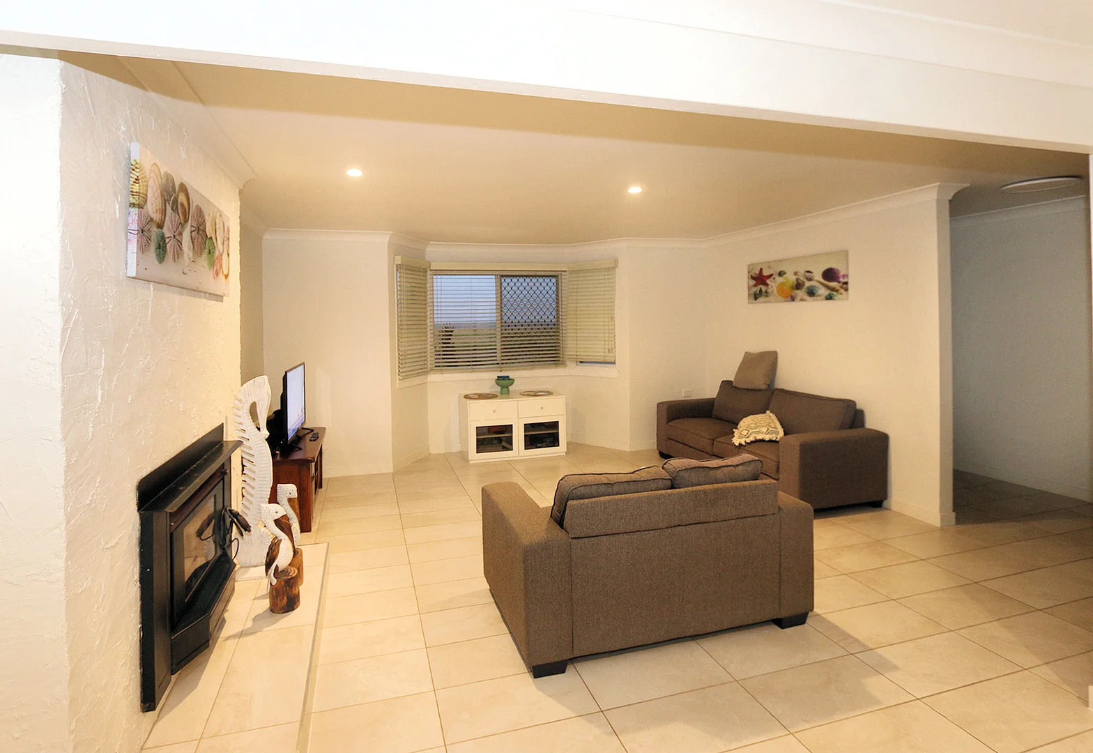 Additional image 14 of 129 Sea Esplanade, Burnett Heads QLD 4670