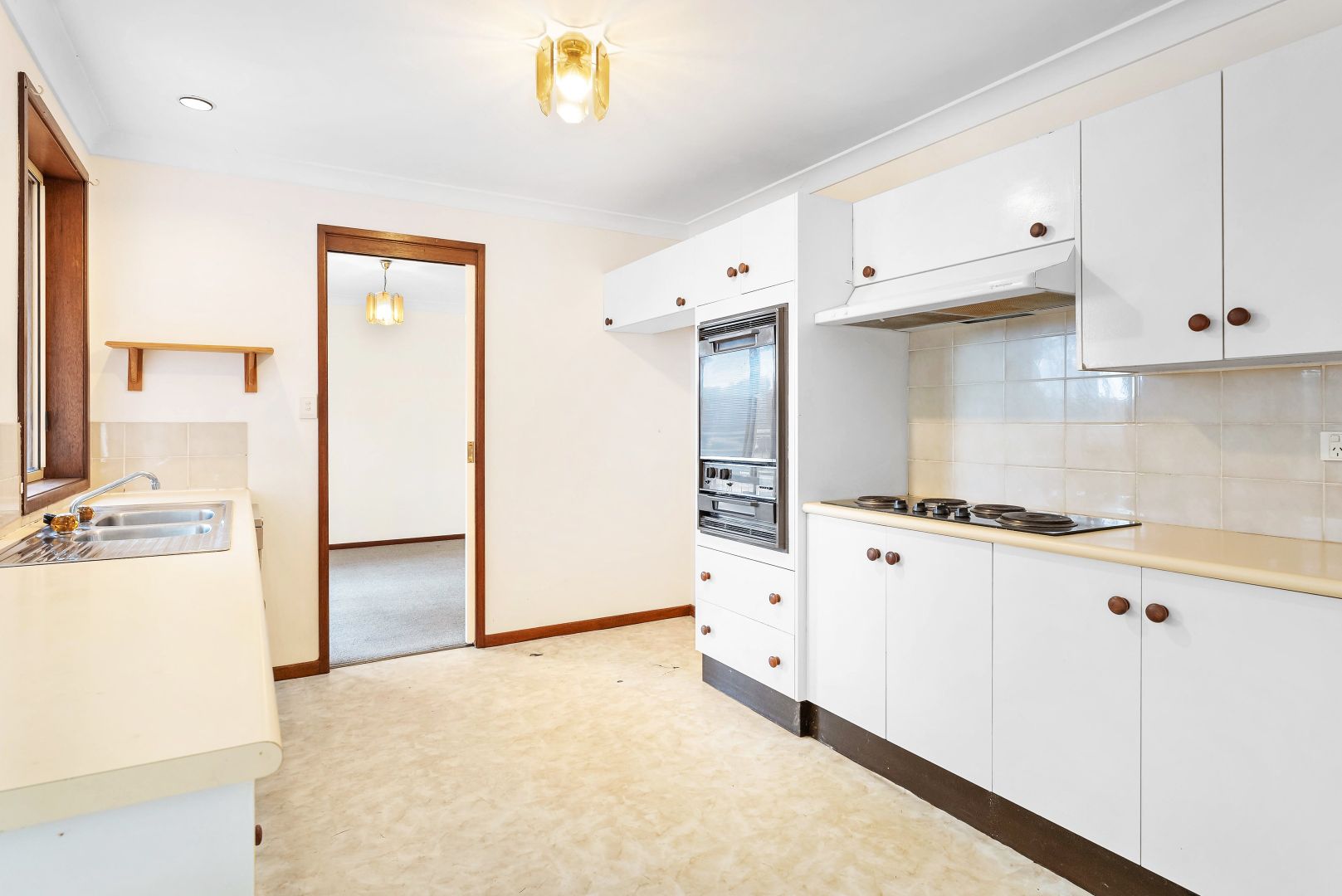 94 Parkes Street, Helensburgh NSW 2508 House For Rent 850 Domain