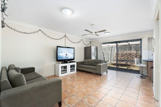 37/2 Studio Drive, Pacific Pines QLD 4211, Image 1