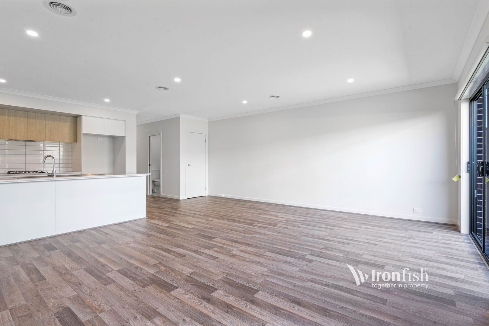 52 Tanzanite Circuit, Craigieburn VIC 3064, Image 1