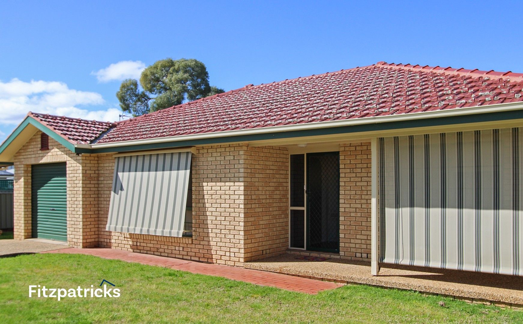 2 bedrooms Apartment / Unit / Flat in 4/6 Chambers Place WAGGA WAGGA NSW, 2650