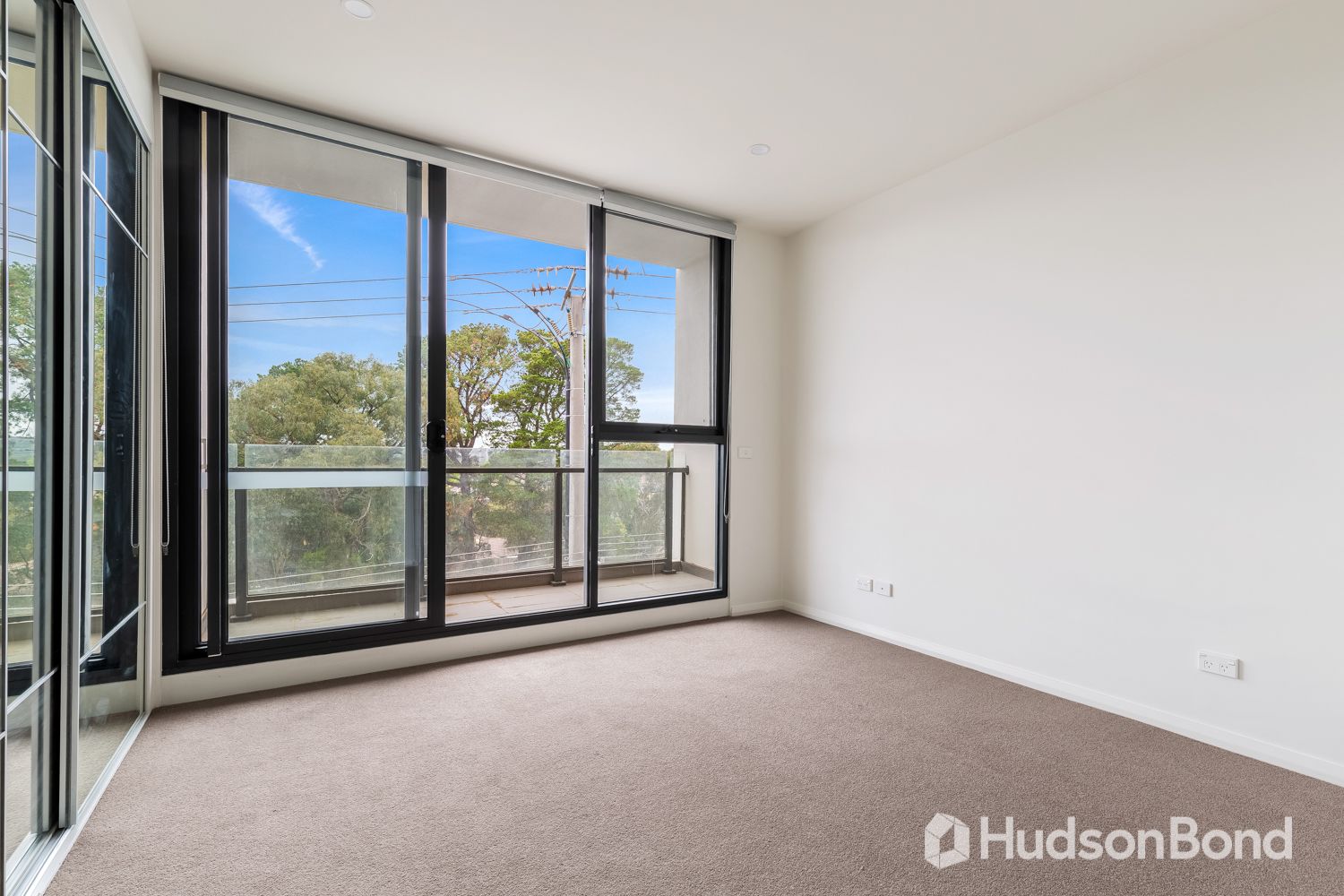 202/3 Red Hill Terrace, Doncaster East VIC 3109, Image 2