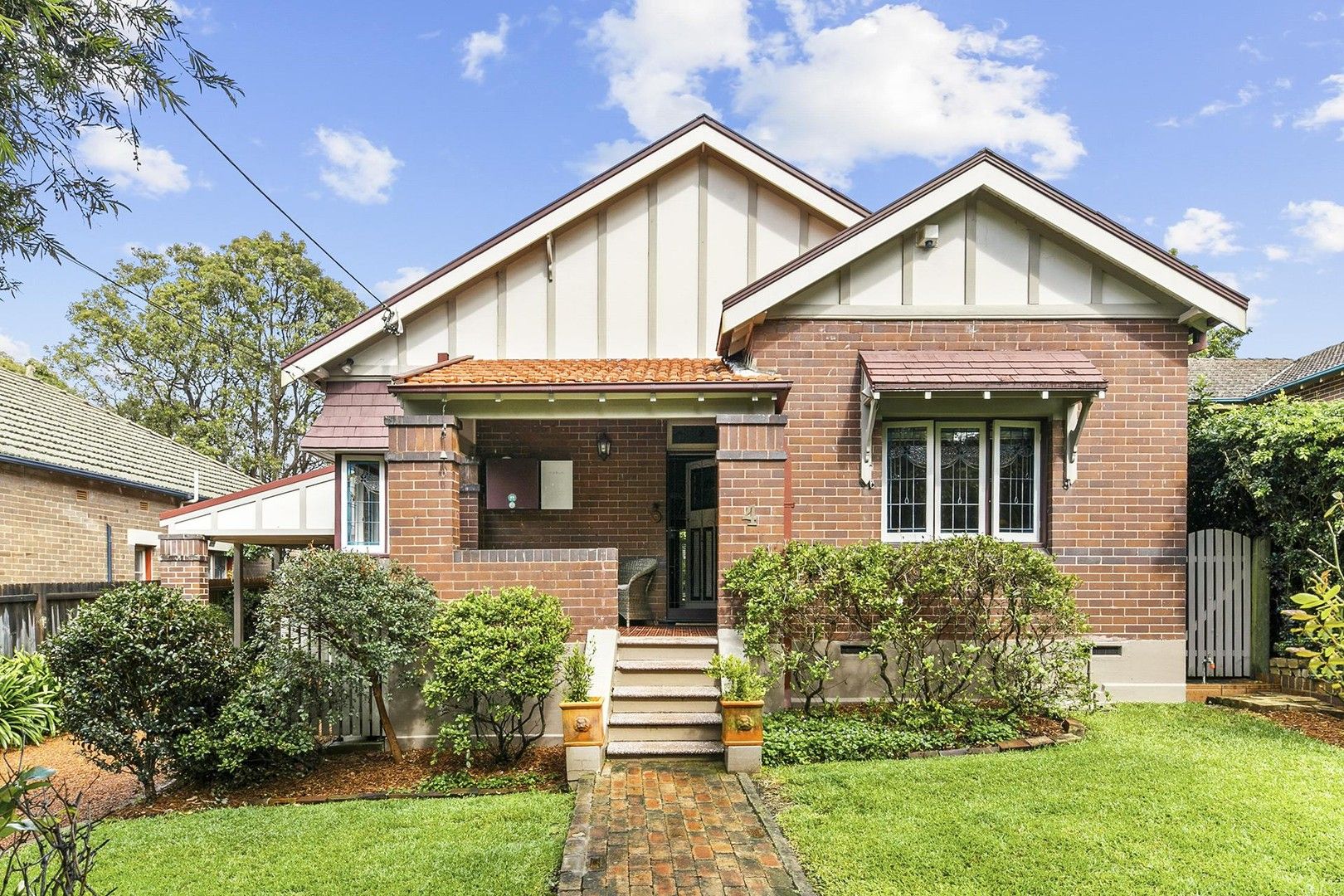 5 bedrooms House in 4 Railway Avenue EASTWOOD NSW, 2122