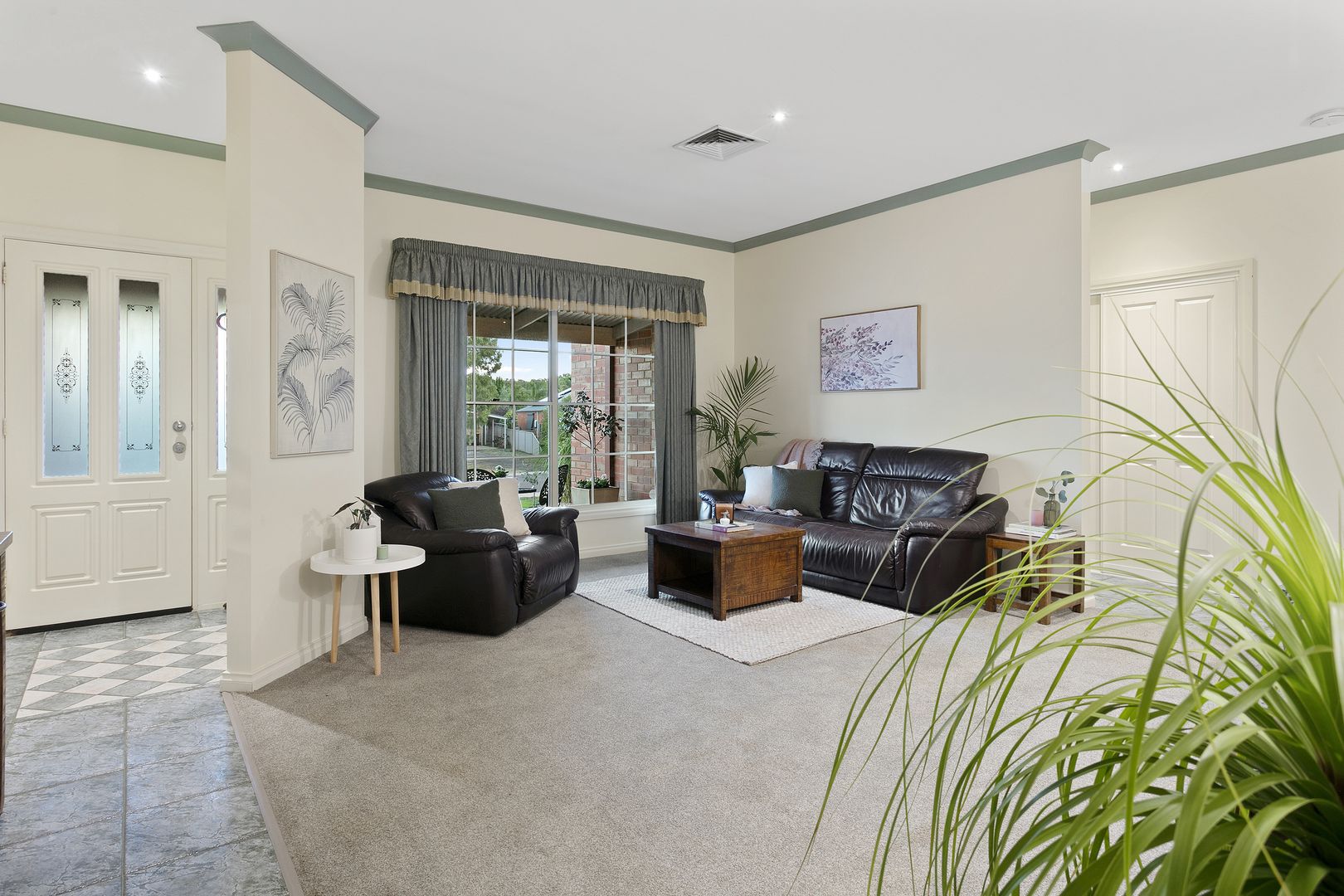 11 Londonderry Way, Epsom VIC 3551, Image 1