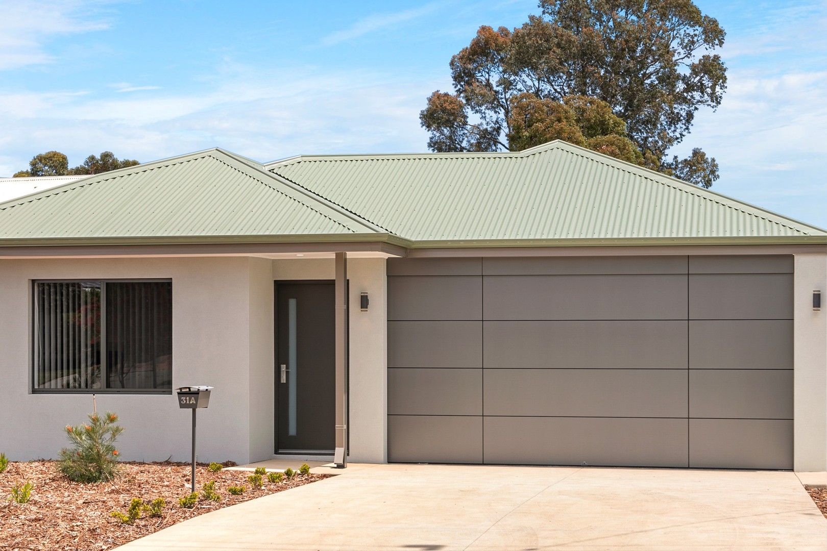 3 bedrooms House in 31A Loris Way KARDINYA WA, 6163