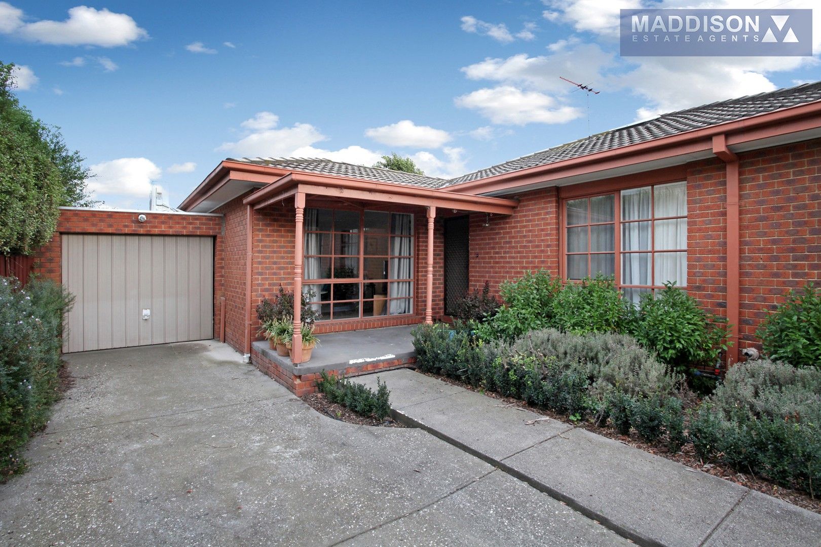 2 bedrooms Apartment / Unit / Flat in 4/131 The Parade ASCOT VALE VIC, 3032