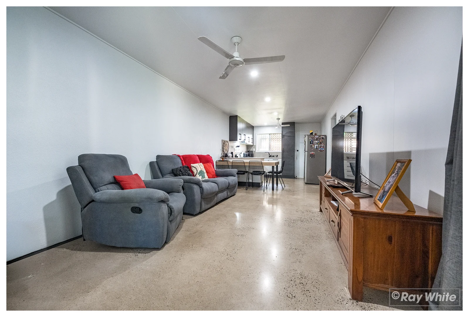 Additional image 7 of Units 1 & 2/321 Blanchfield Street, Koongal QLD 4701