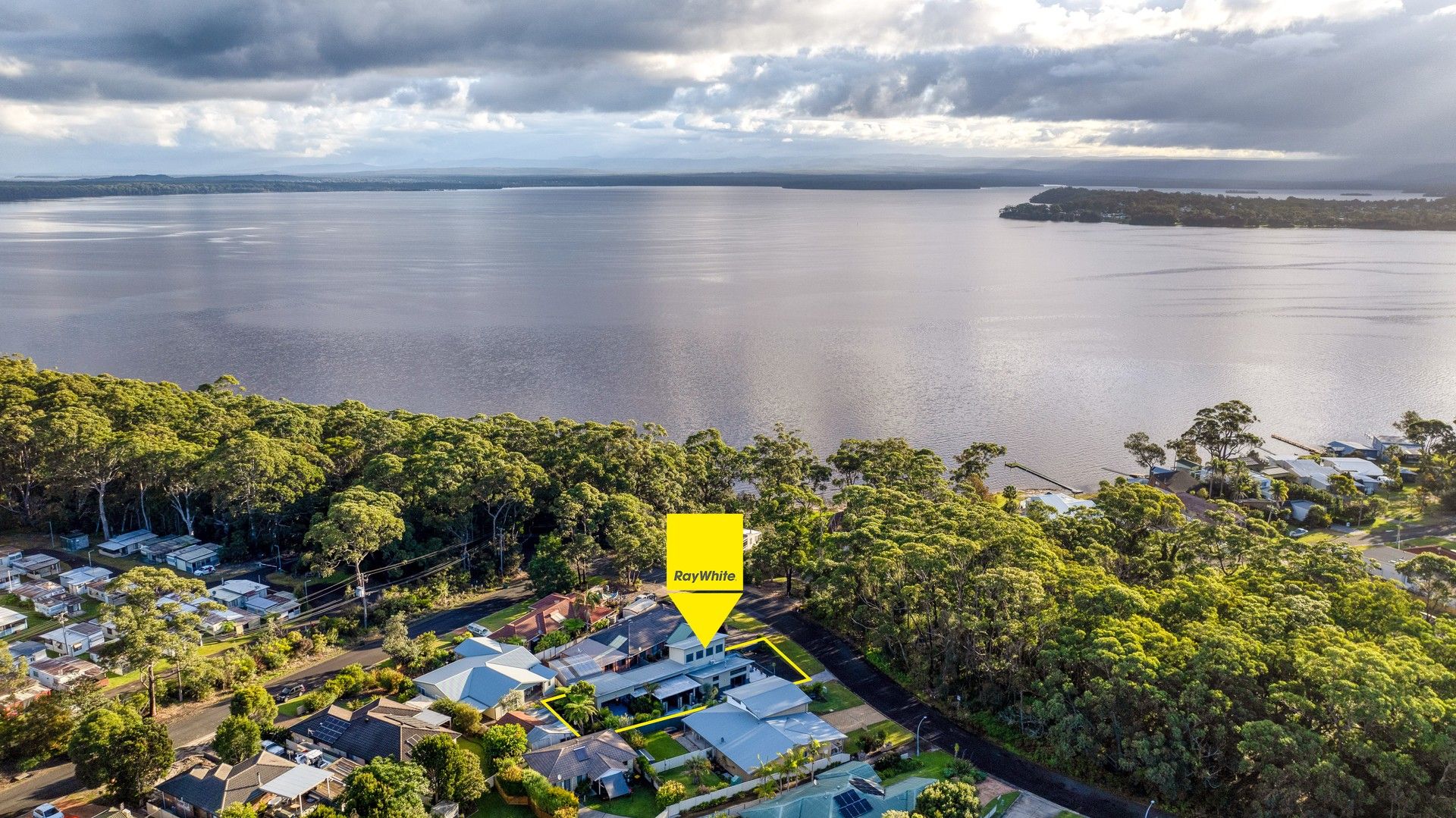 19 Deakin Street, Wrights Beach NSW 2540, Image 0