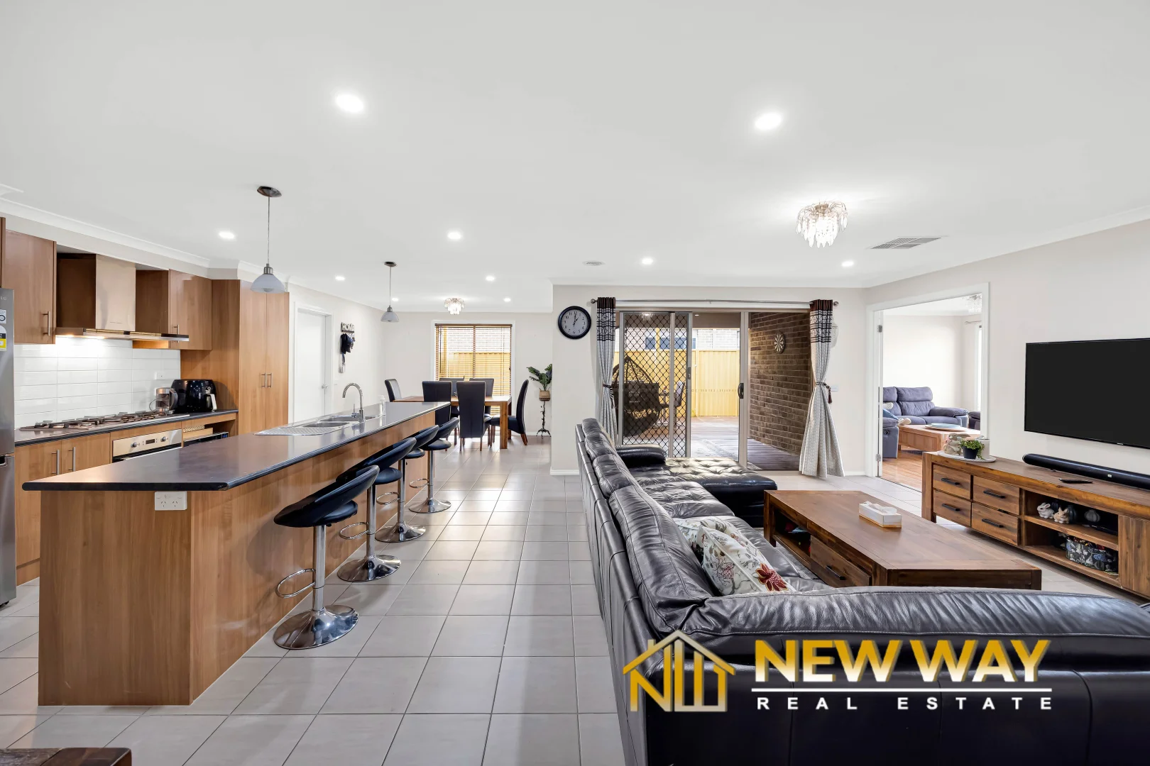 Additional image 23 of 33 Viola Avenue, Pakenham VIC 3810