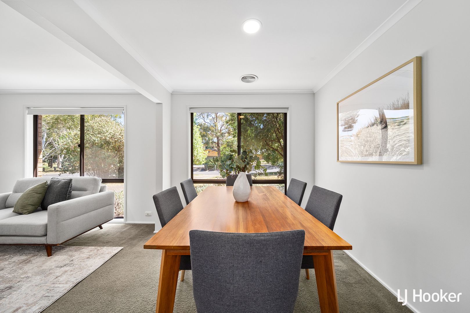 11 Sloane Place, Florey ACT 2615, Image 2