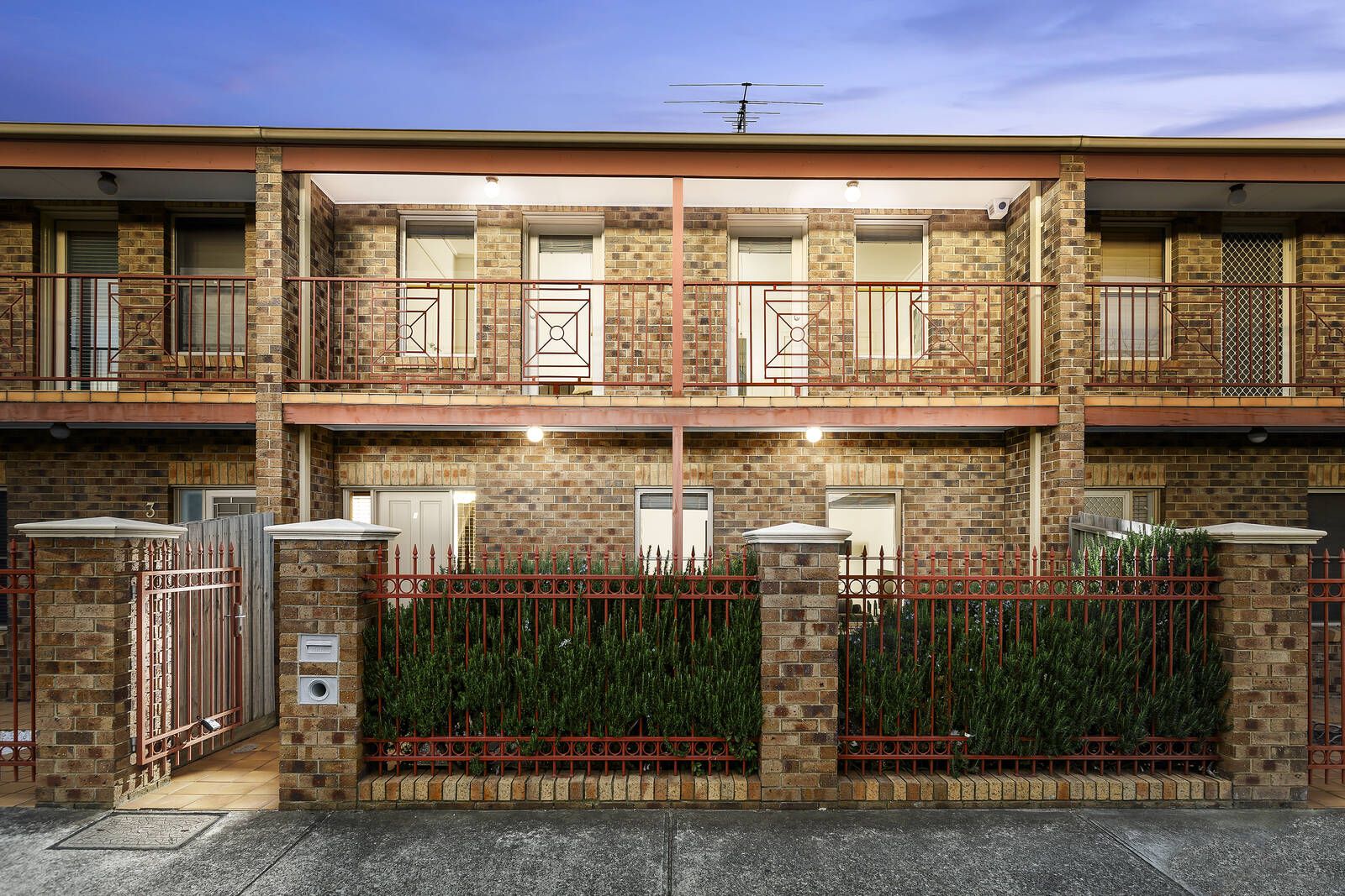 4/30 Grantham Street, Brunswick West Property History & Address