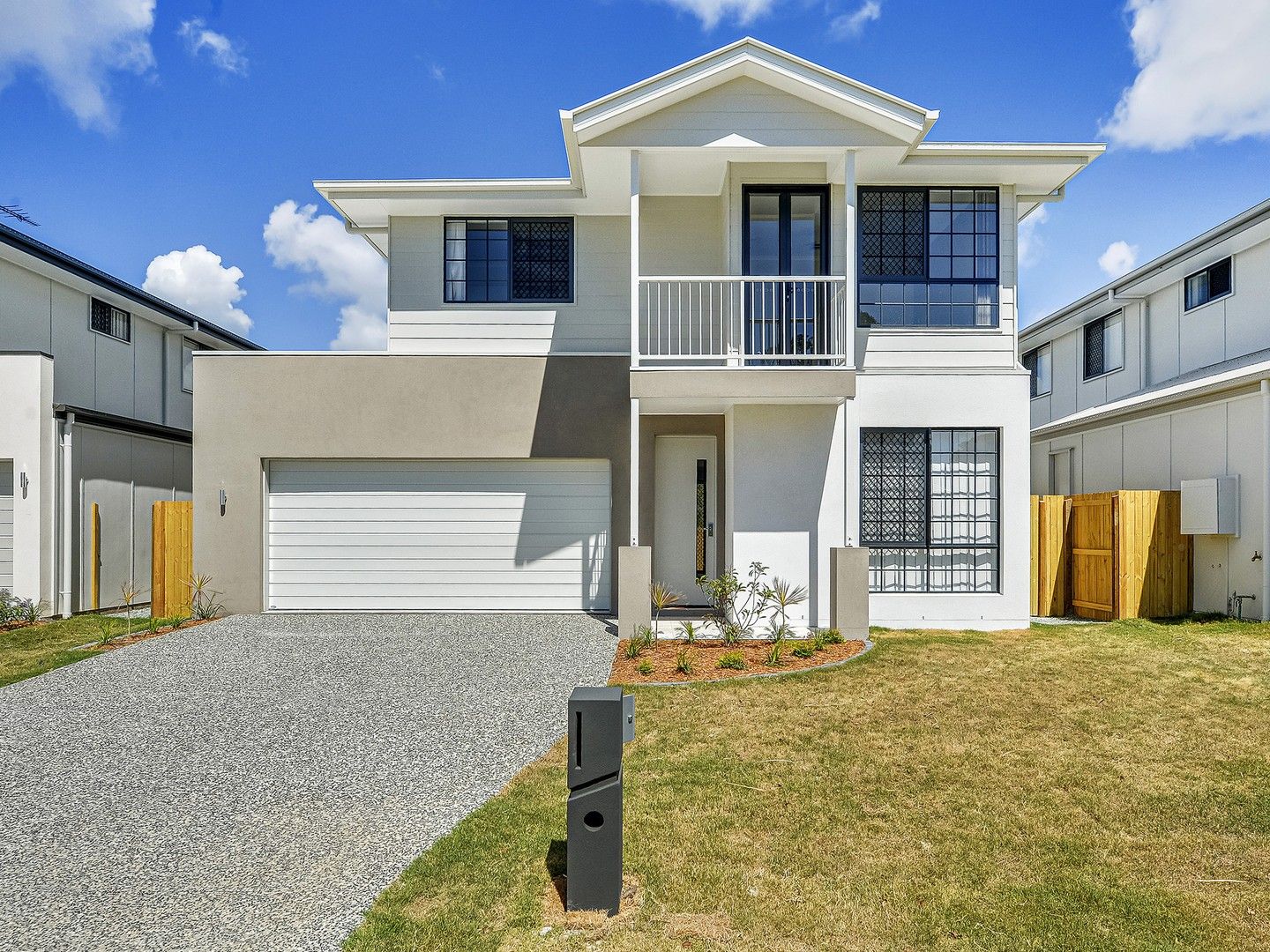 5 bedrooms House in 43 Sovereign Place BOONDALL QLD, 4034