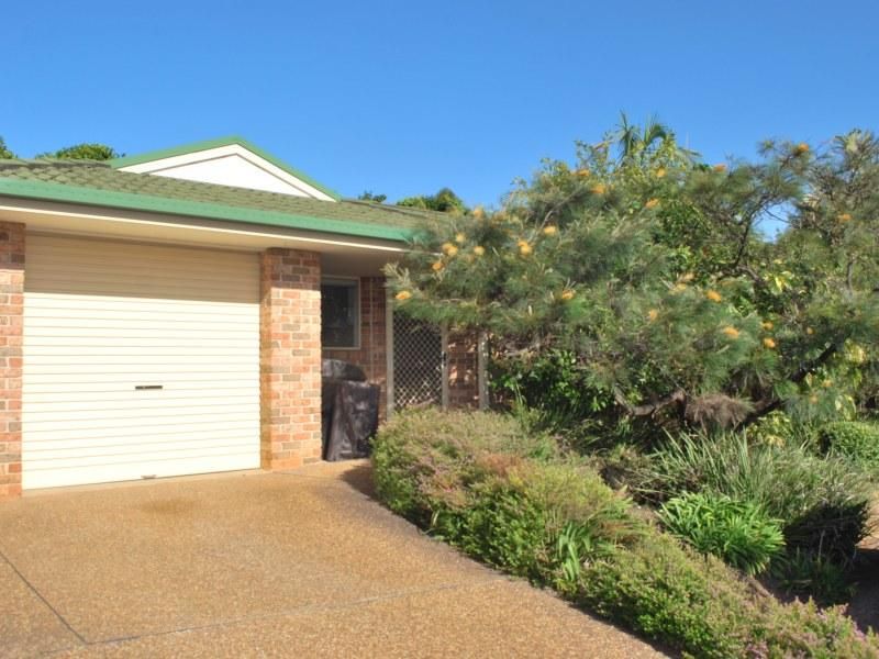 2/13 Russ Hammond Close, KORORA NSW 2450, Image 0