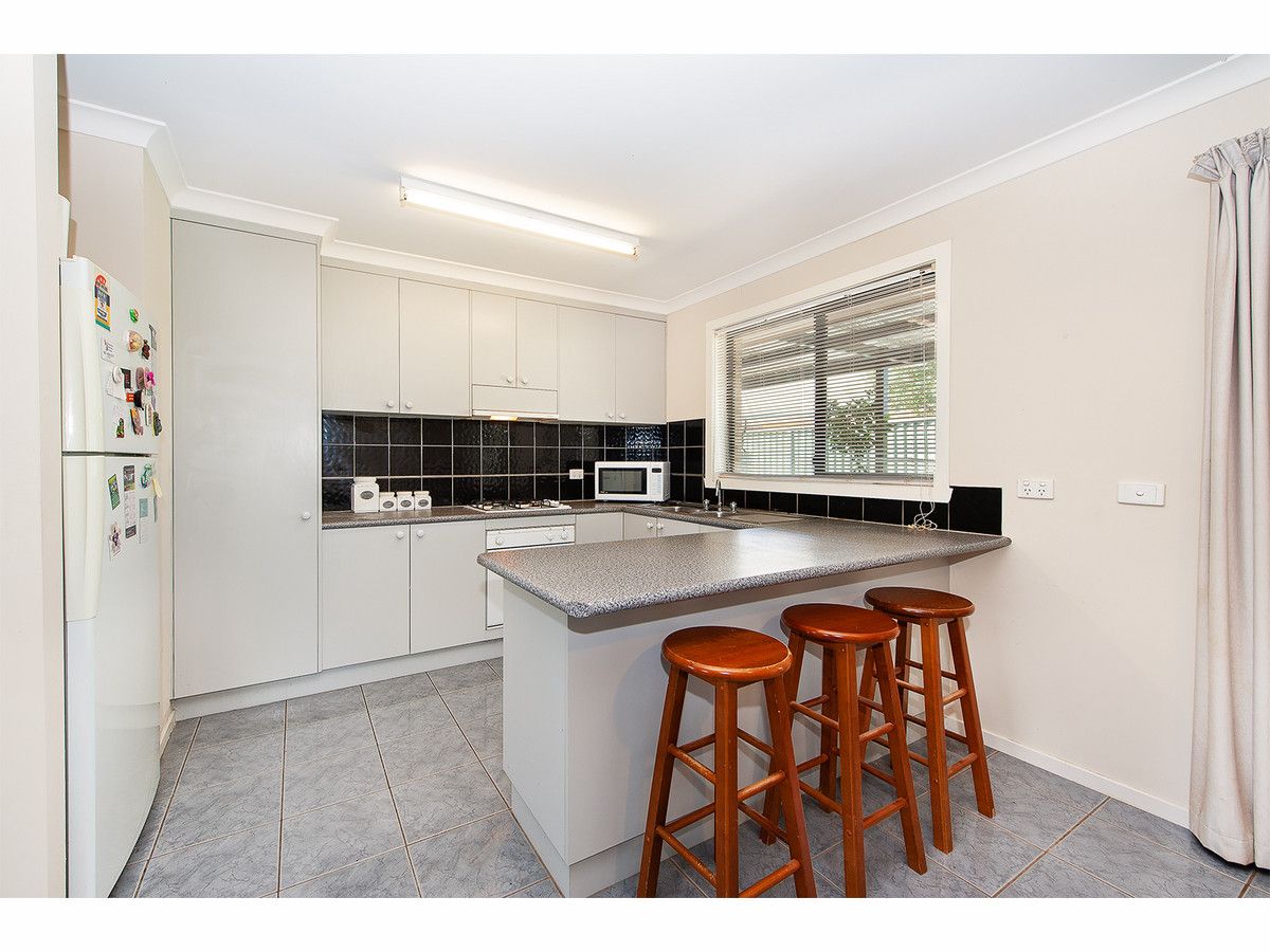 122 Clarke Street, Howlong NSW 2643, Image 2