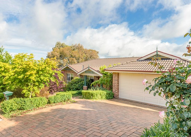 8 Lobelia Close, Jerrabomberra NSW 2619