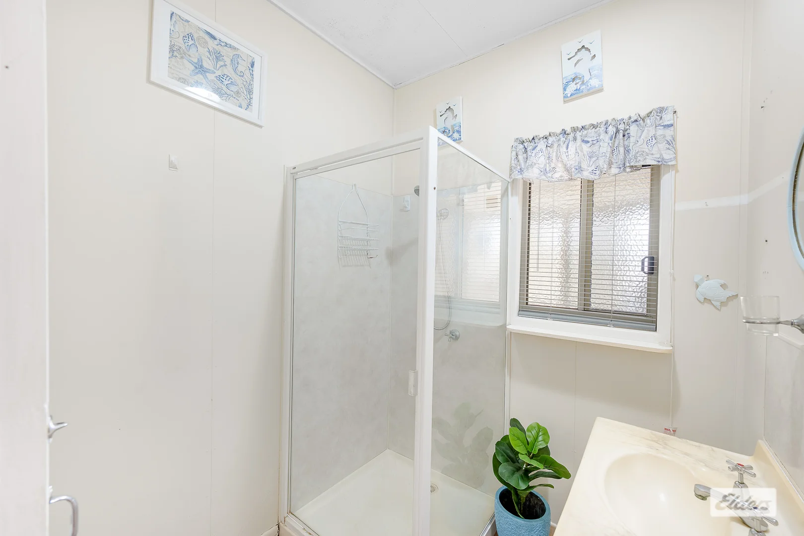 Additional image 12 of 30 Roberts Street, South Gladstone QLD 4680