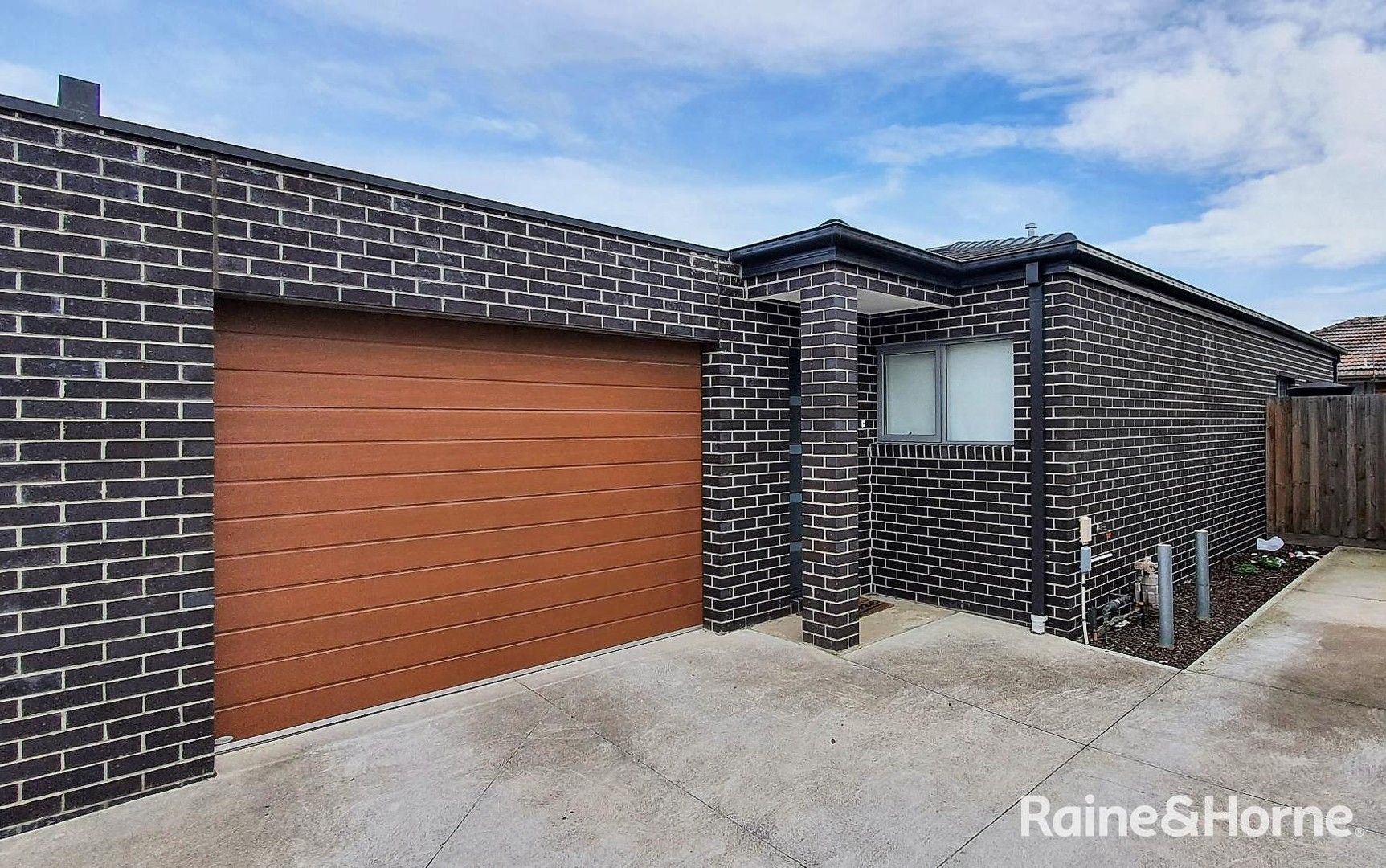 2 bedrooms Apartment / Unit / Flat in 5/71 Fox Street ST ALBANS VIC, 3021