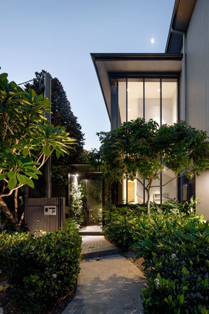 Sold 89 Oxlade Drive, New Farm QLD 4005 on 07 May 2021 2016756805 Domain