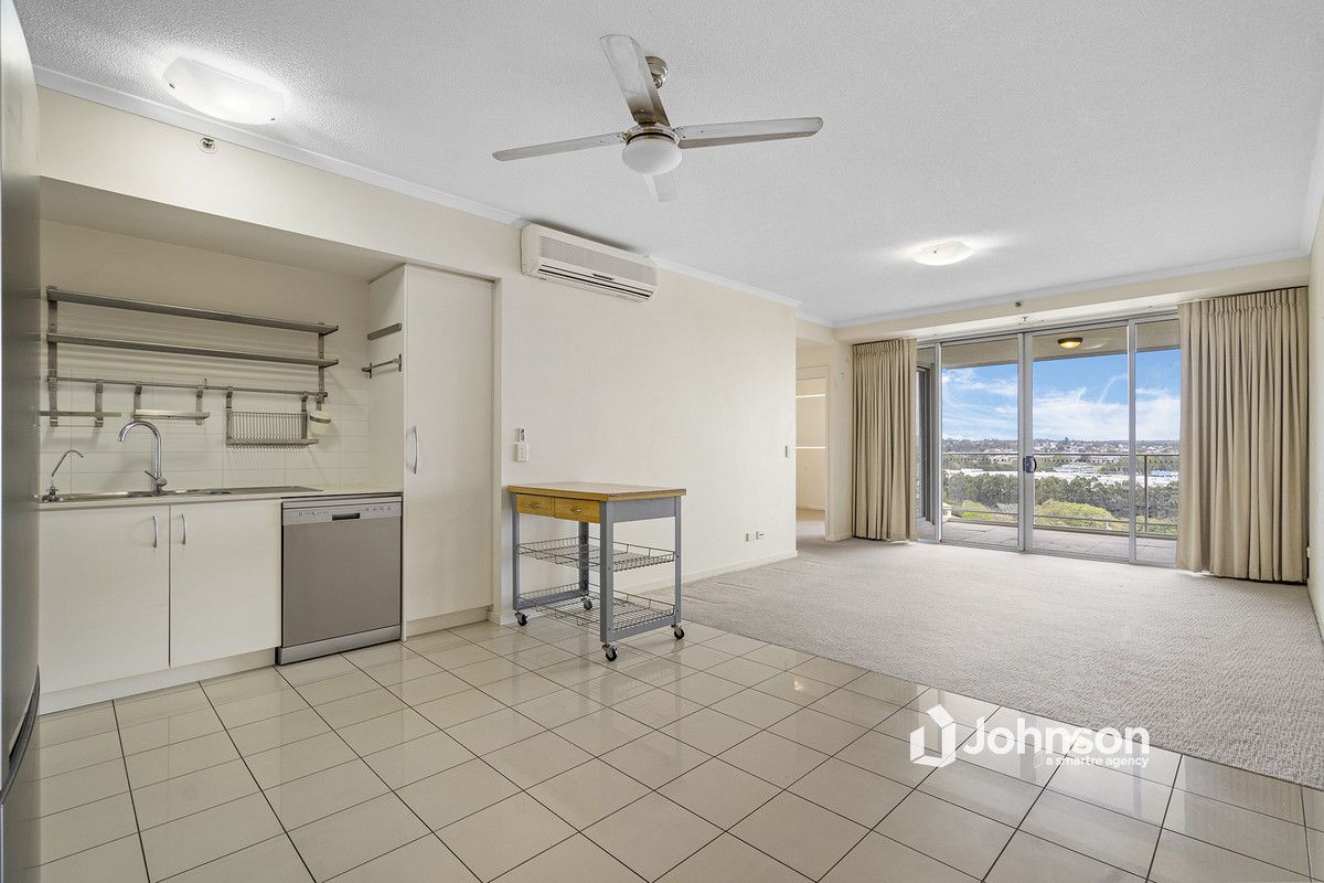 804/11 Ellenborough Street, Woodend QLD 4305, Image 2