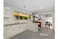 169 Bellevue Avenue, Rosanna VIC 3084, Image 2