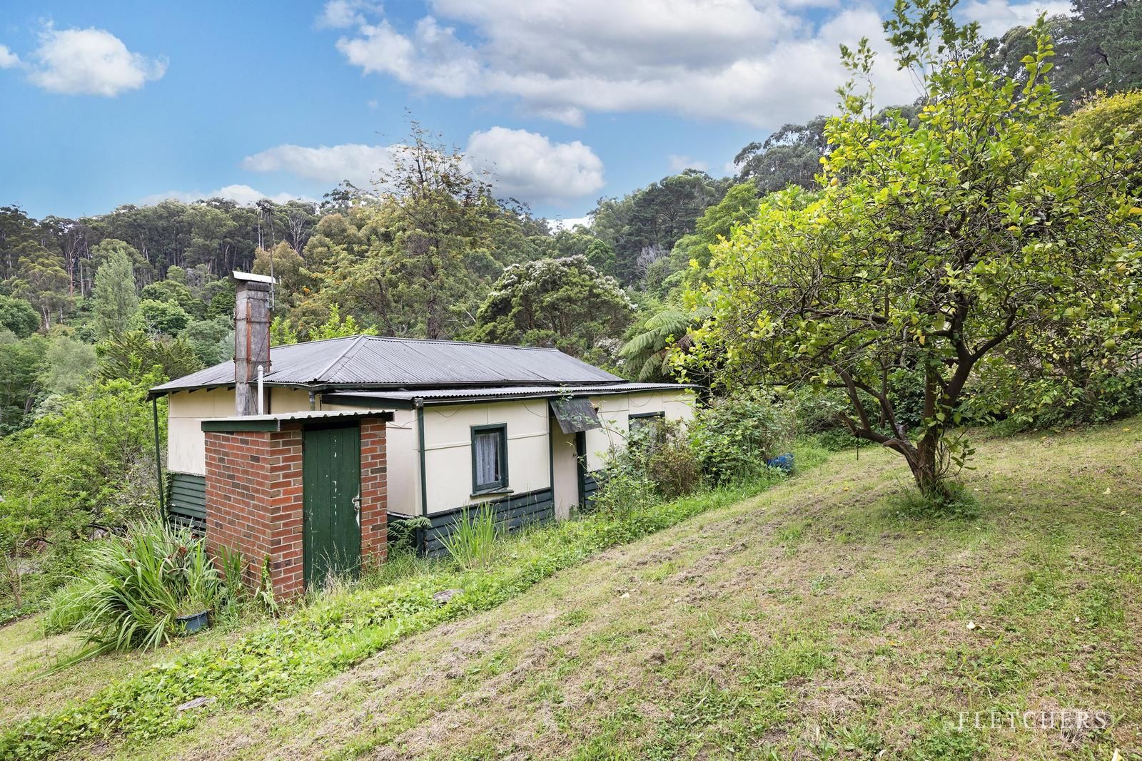 18 Gordon Avenue, Tecoma VIC 3160, Image 0