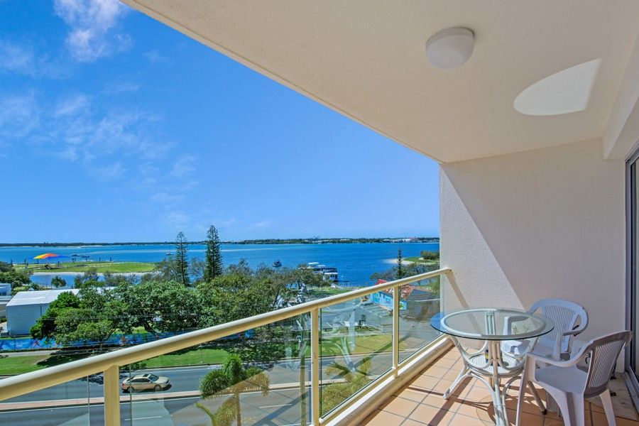 1 bedrooms Apartment / Unit / Flat in 73/106 Marine Parade SOUTHPORT QLD, 4215