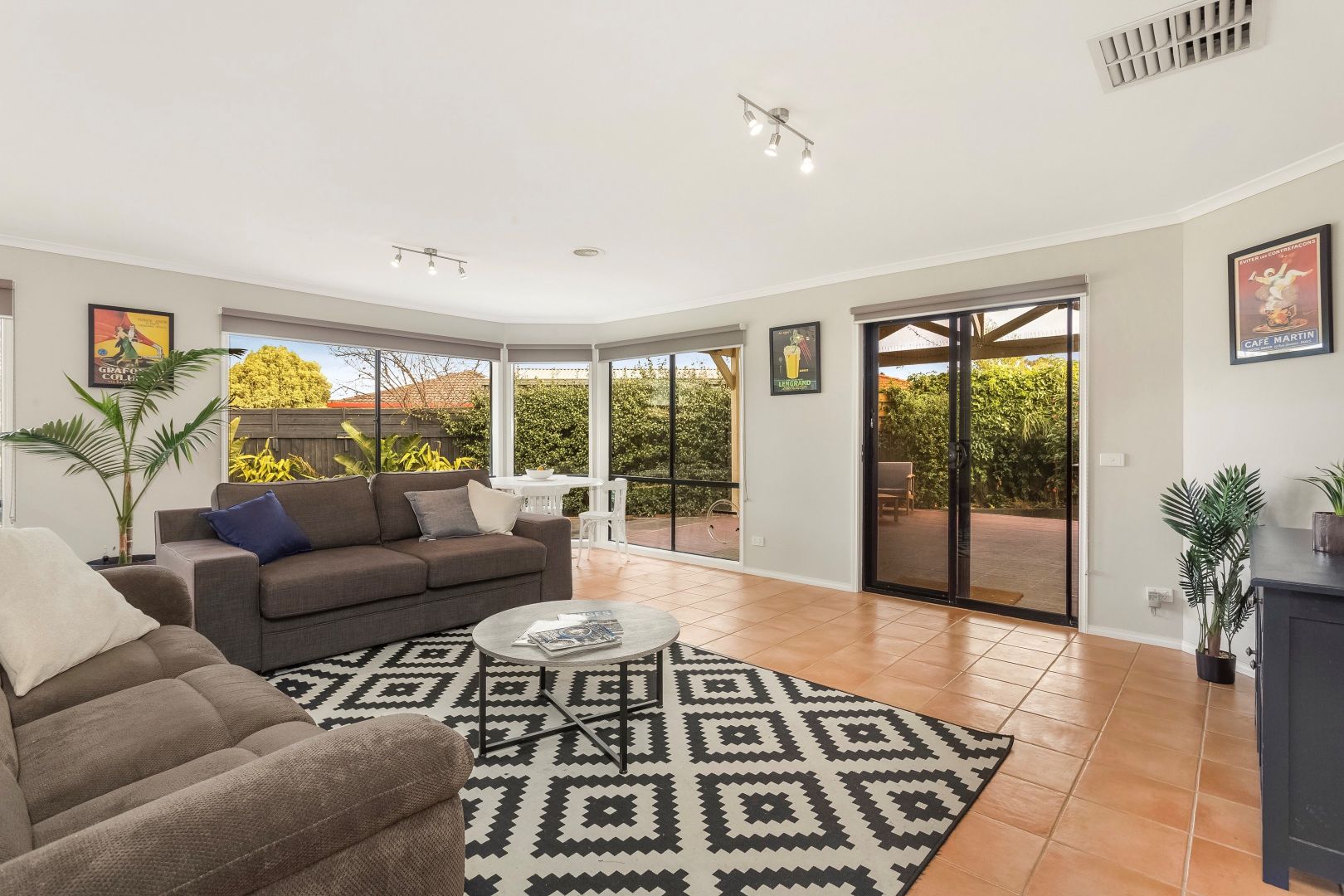 11 Bordeaux Drive, Hoppers Crossing VIC 3029, Image 1