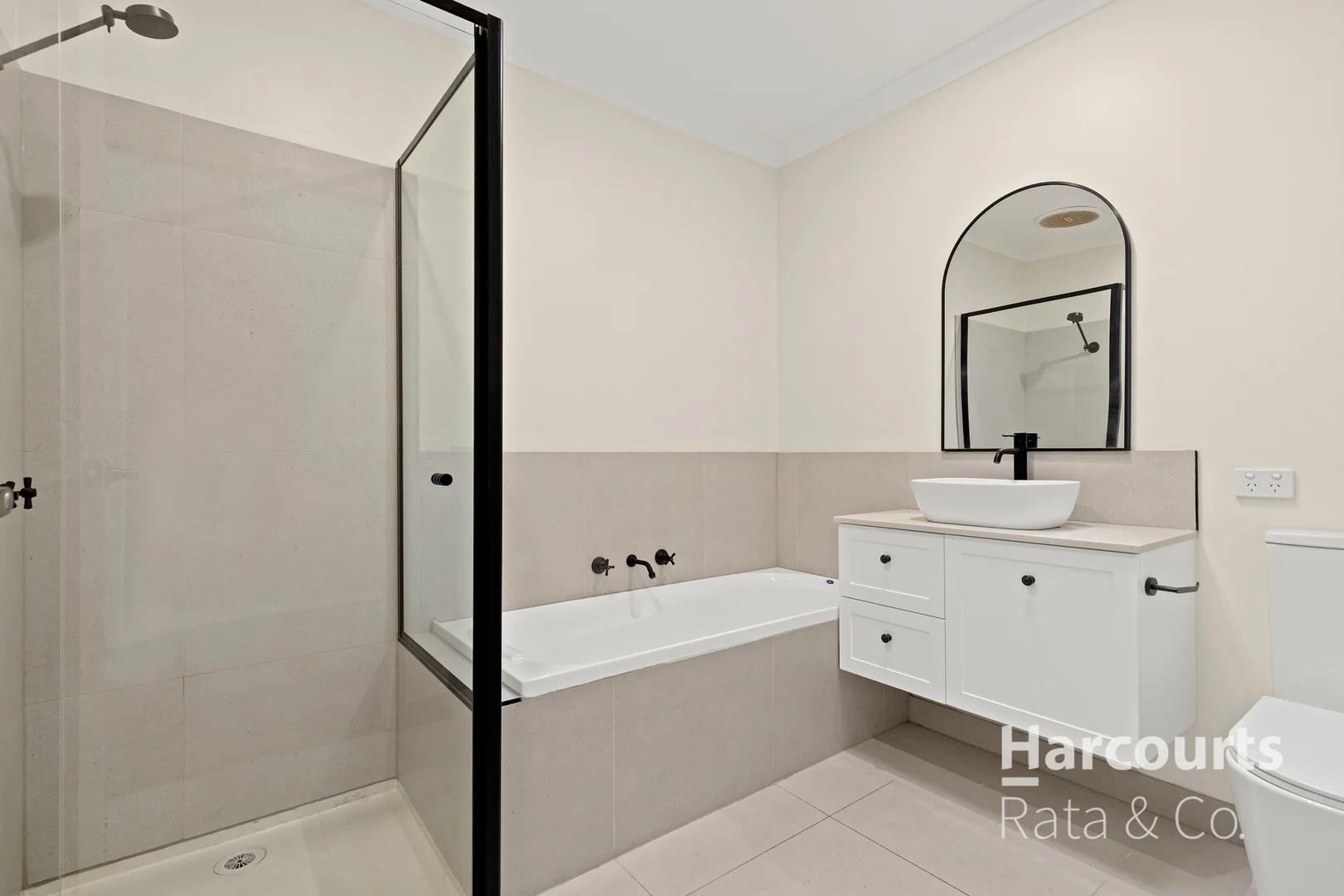 Additional image 8 of 2/36 Wattlebird Crescent, Reservoir VIC 3073