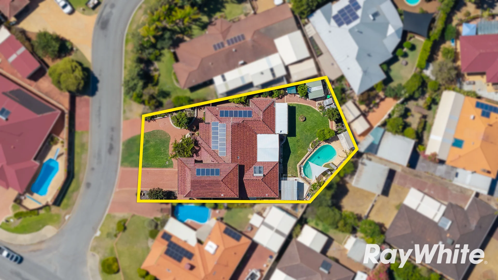 Additional image 25 of 2 Nutans Court, Halls Head WA 6210