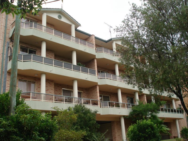 2 bedrooms Apartment / Unit / Flat in 11/1-7 Argyle Street CARLTON NSW, 2218