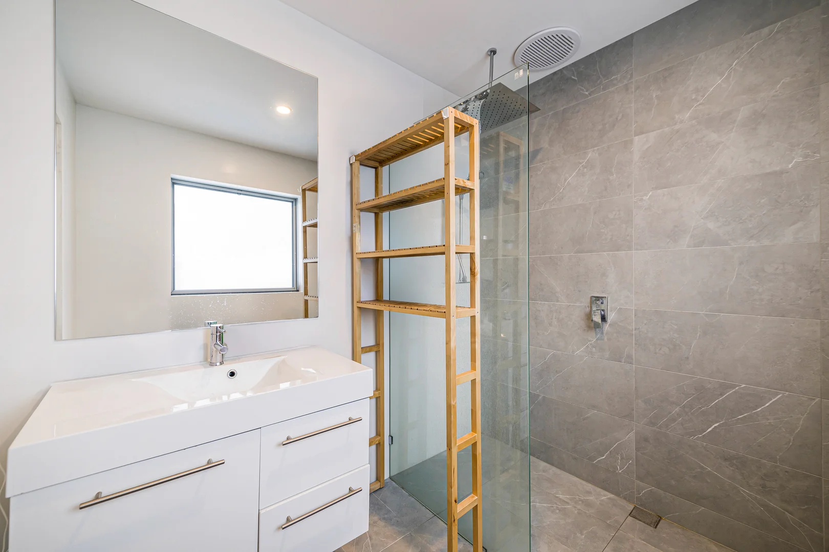 Additional image 23 of 1/10 Oriana Street, Belmont WA 6104